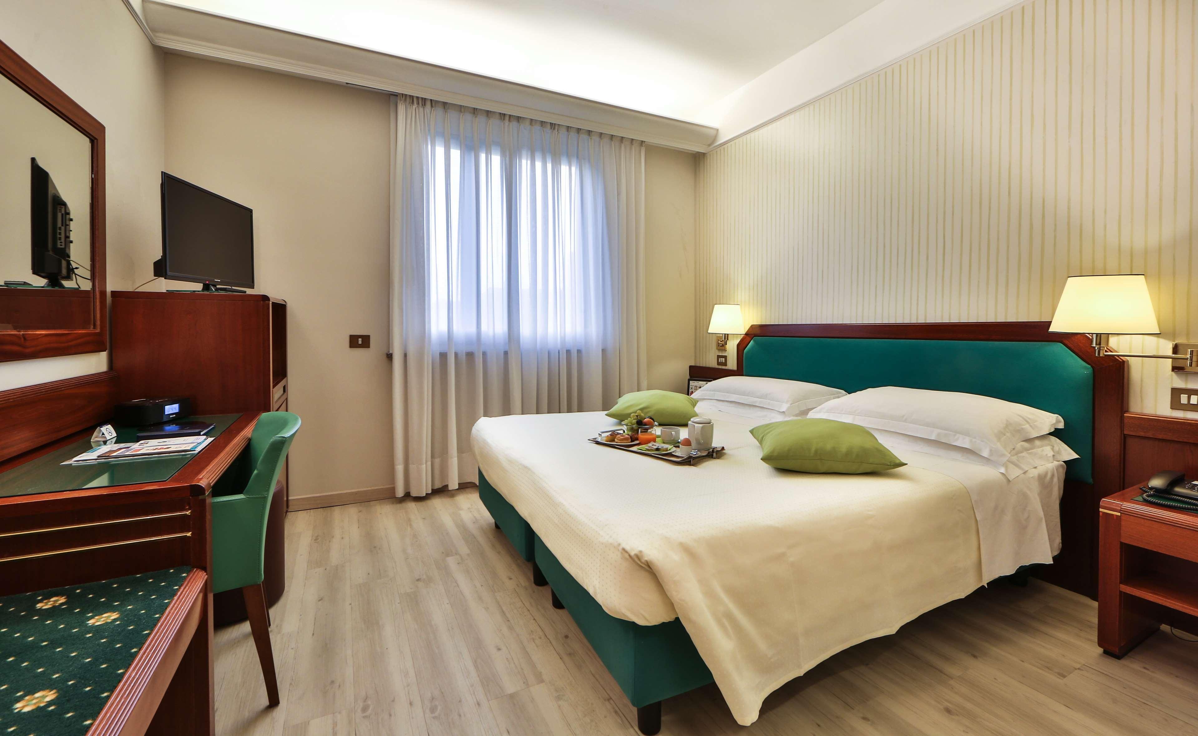 Hotel Astoria Sure Hotel Collection By Best Western Milan Exterior photo